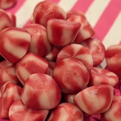 Strawberry Twist Kisses
